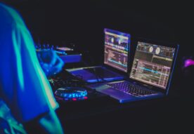 feliphe-schiarolli-oeHaXN3WiLk-unsplash